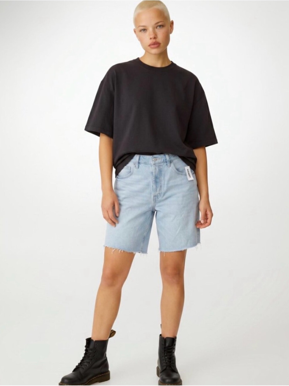 Old Navy Women's Mid Rise Baggy Denim Shorts in Light Blue